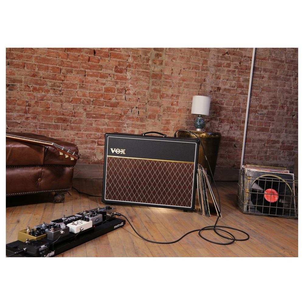 VOX ΕΝΙΣΧΥΤΗΣ ΚΙΘΑΡΑΣ 30W 1X12''