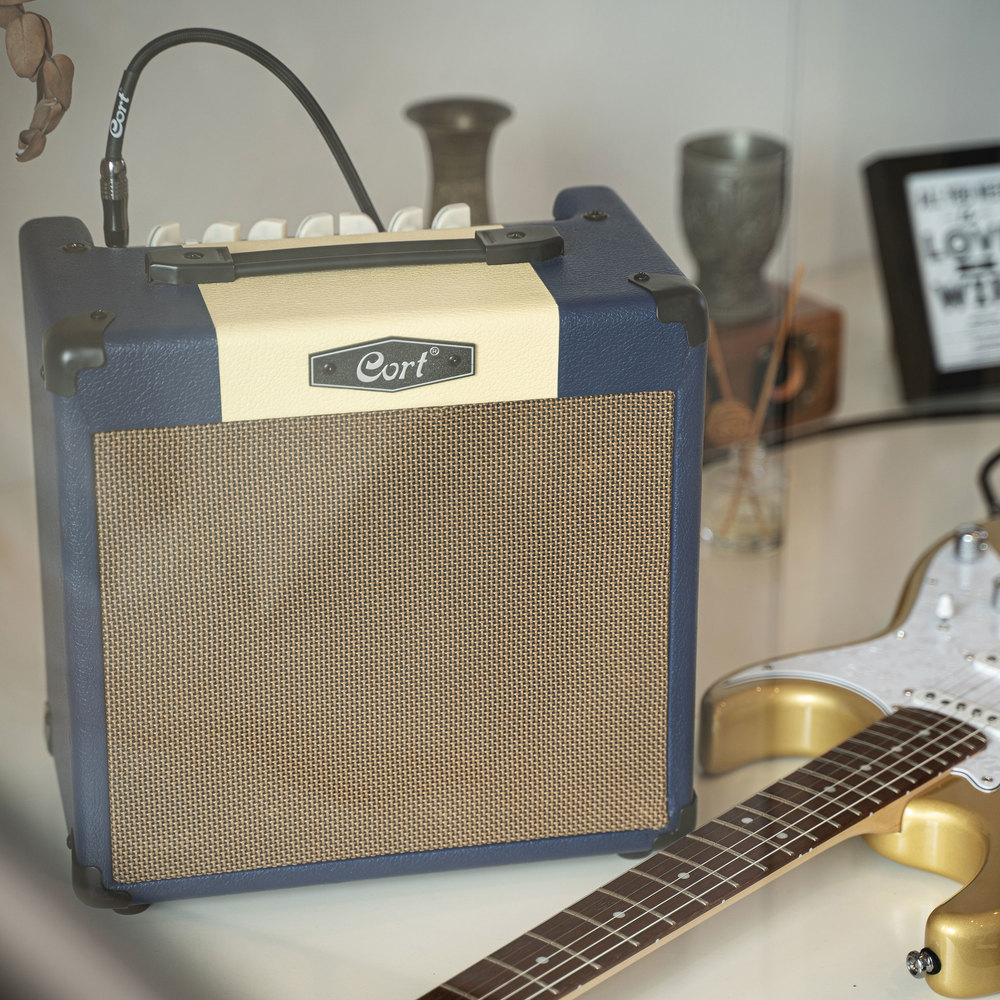 CORT GUITAR AMPLIFIER COMBO CMSER 15W REVERB DARKBLUE