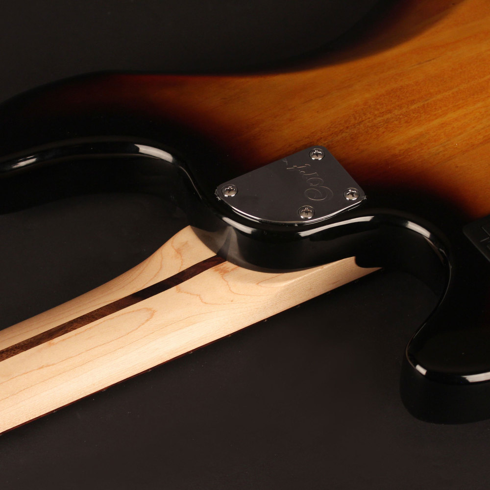 CORT ΗΛΕΚΤΡΙΚΟ ΜΠΑΣΟ GB SERIES 34JJ 3 TONE SUNBURST