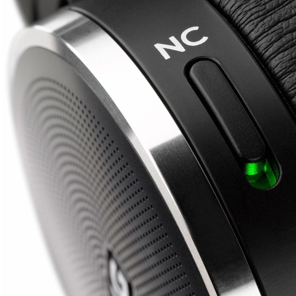 AKG ΔΥΝΑΜΙΚΟ ΑΚΟΥΣΤΙΚΟ ΗΜΙΑΝΟΙΚΤΟΥ ΤΥΠΟΥ ME NC