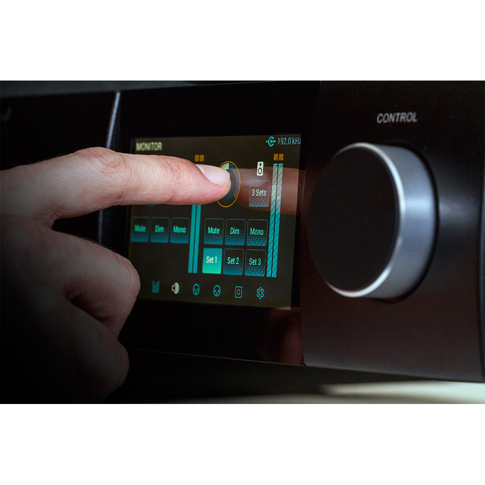 APOGEE SYMPHONY I/O MKII  16x16 ANALOG THUNDERBOLT