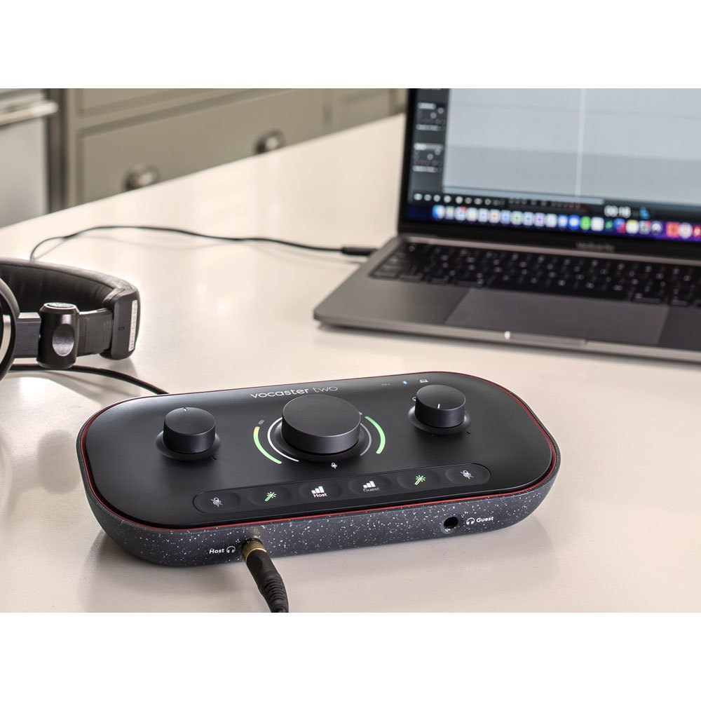 FOCUSRITE PODCAST USB AUDIO CARD 2 MIC-1 LINE IN/2-OUT