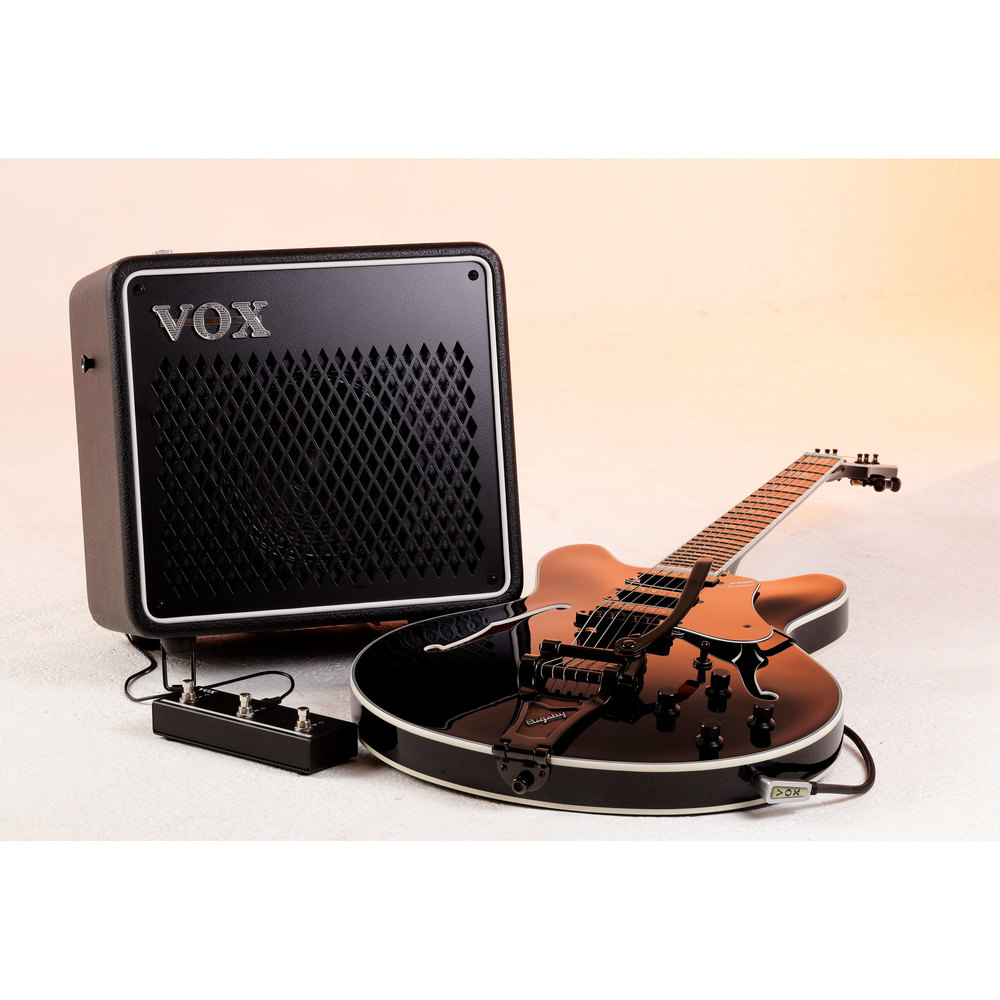 VOX ΕΝΙΣΧΥΤΗΣ ΚΙΘΑΡΑΣ VMG-50 50W ΜΠΑΤΑΡΙΑΣ/ΡΕΥΜΑΤΟΣ