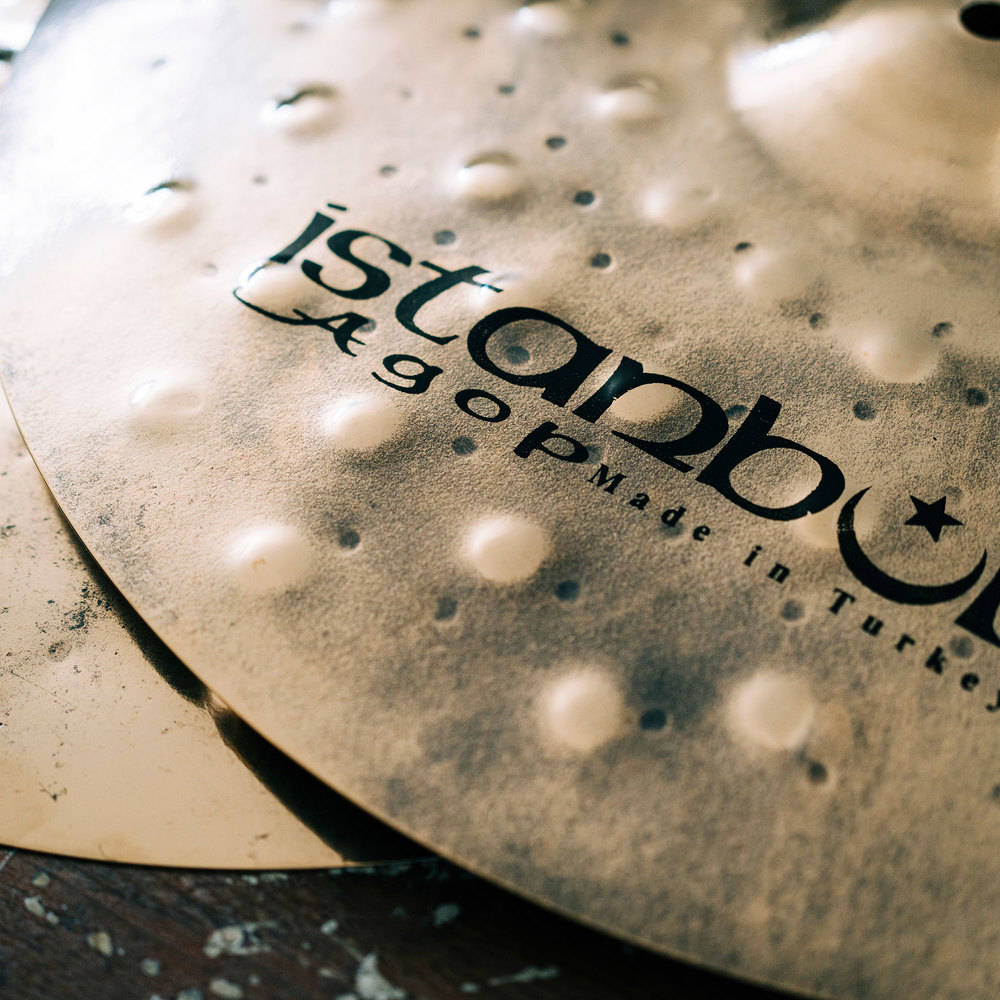 ISTANBUL 17'' XIST DRY DARK BRILLIANT HIHAT