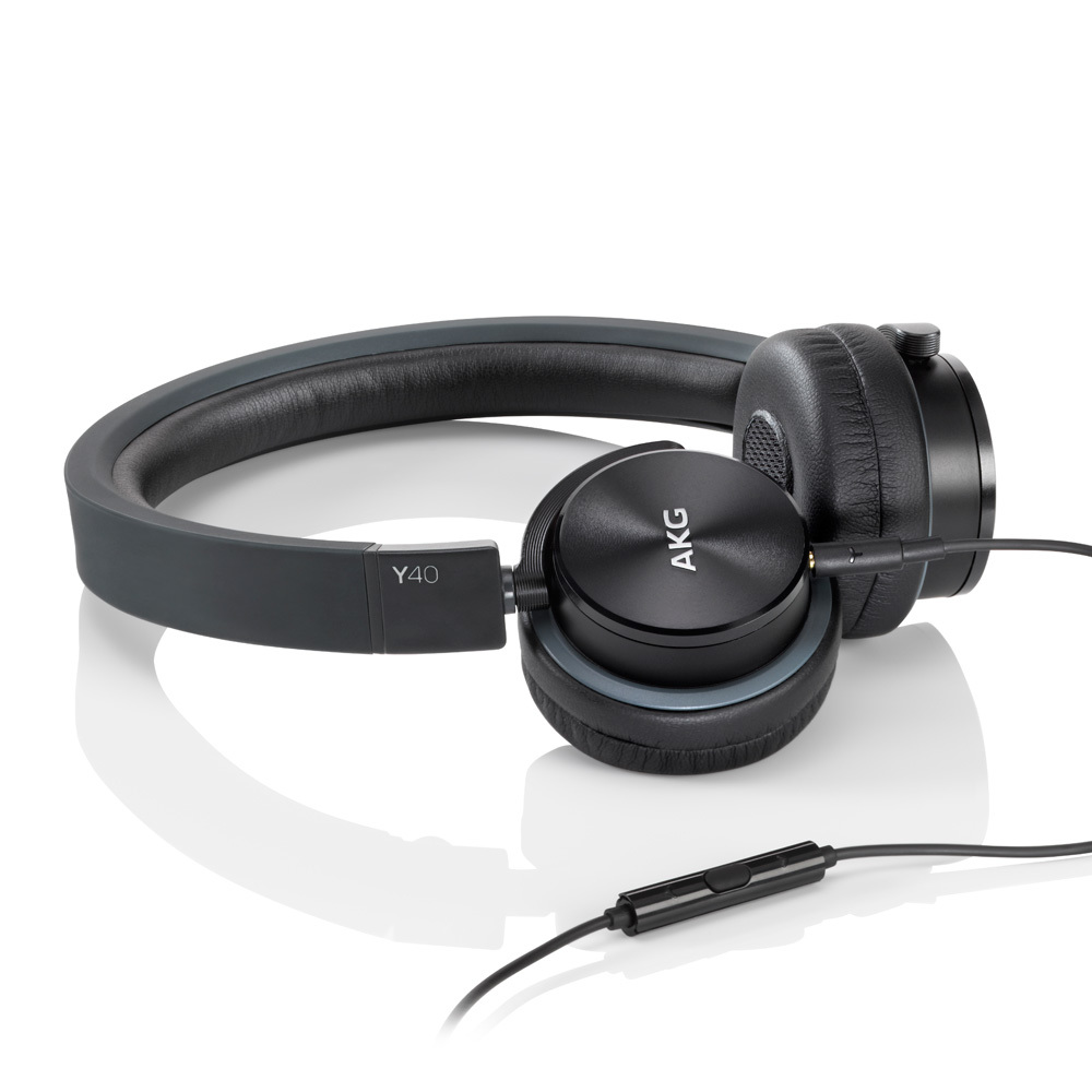 AKG ΔΥΝΑΜΙΚΟ ΑΚΟΥΣΤΙΚΟ ΚΛΕΙΣΤΟΥ ΤΥΠΟΥ ΑΝΑΔΙΠΛΟΥΜΕΝΟ